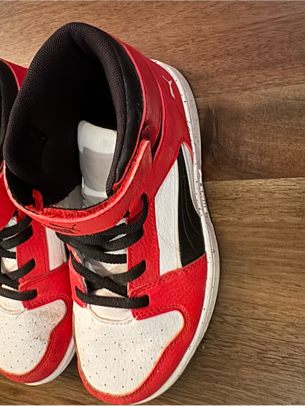 Puma Kids High-Top Sneakers in Red, White and Black